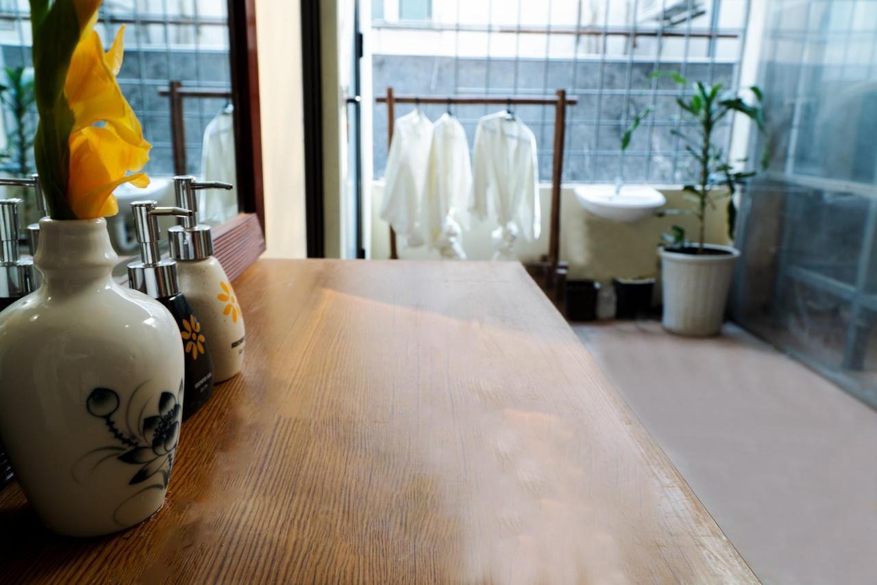 Perfume'S Cozy House Lägenhet Hanoi Exteriör bild